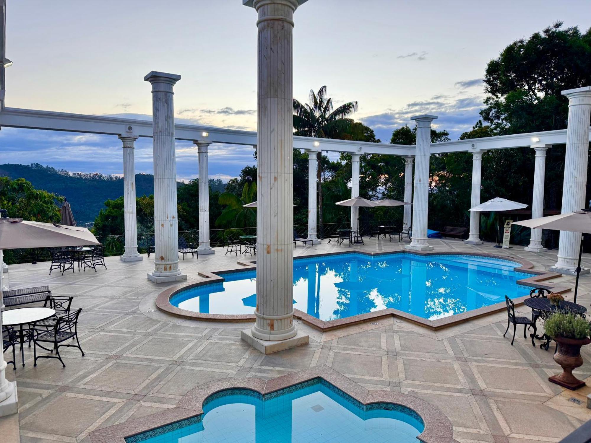 Aroso Paco Hotel Pedra Azul  Exteriör bild The swimming pool at the hotel
